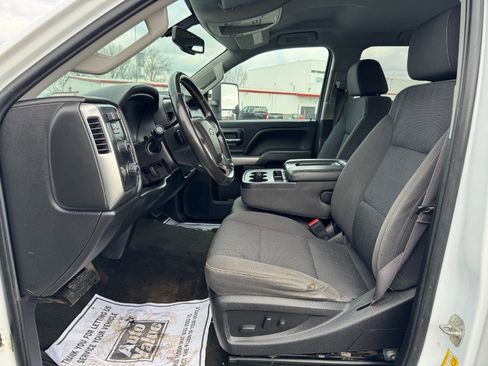 Used 2017 Chevrolet Silverado 3500 LT image 15