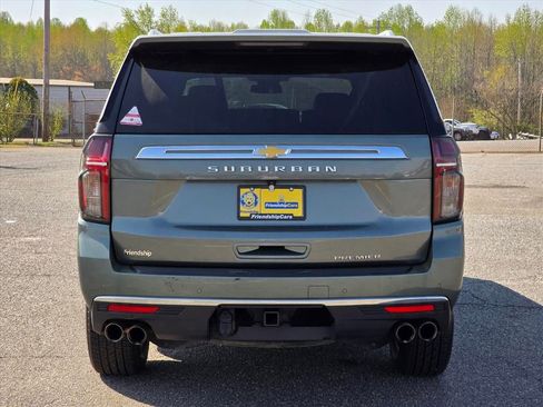 Used 2023 Chevrolet Suburban Premier image 25