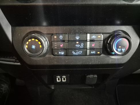 Used 2019 Ford F150 XLT w/ Equipment Group 302A Luxury image 32