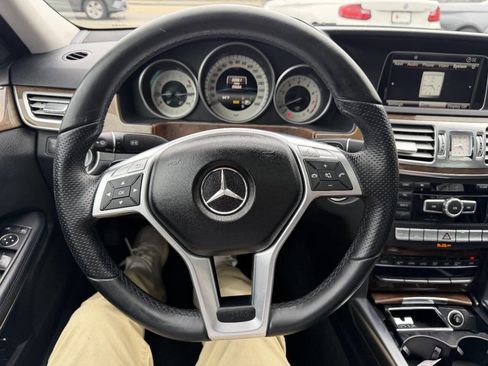 Used 2014 Mercedes-Benz E 350 4MATIC Sedan image 31