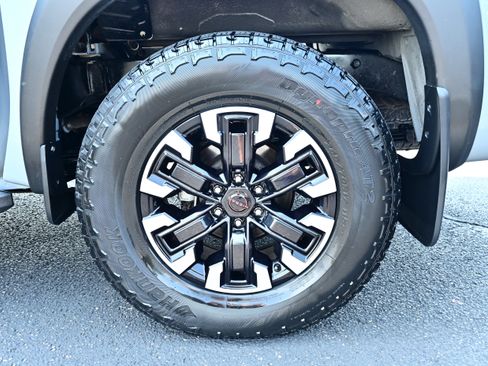 Certified 2024 Nissan Frontier PRO-4X w/ Pro Convenience Package AWD/4WD image 9
