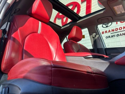 Used 2021 Toyota Camry XSE image 27