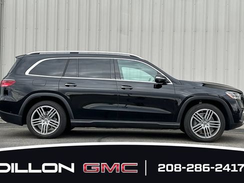 Used 2024 Mercedes-Benz GLS 450 4MATIC image 3