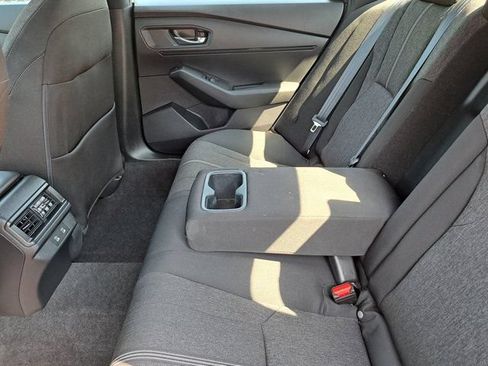 Used 2025 Honda Accord Sport image 28