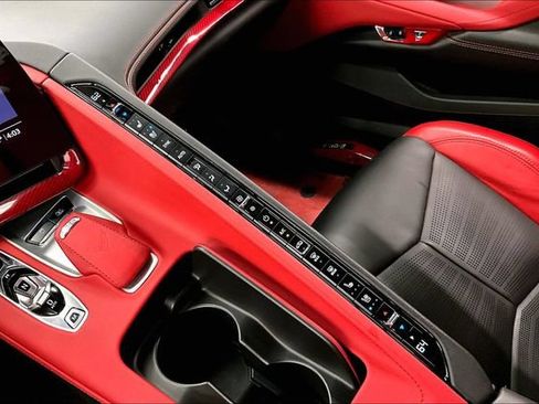 Used 2023 Chevrolet Corvette Stingray Preferred Cpe w/ Z51 Performance Package RWD image 32