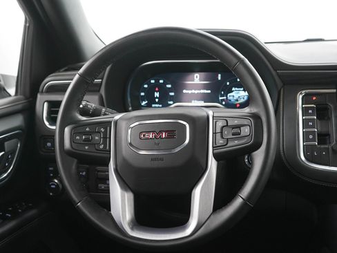 Used 2023 GMC Yukon XL SLT w/ SLT Premium Package AWD/4WD image 19
