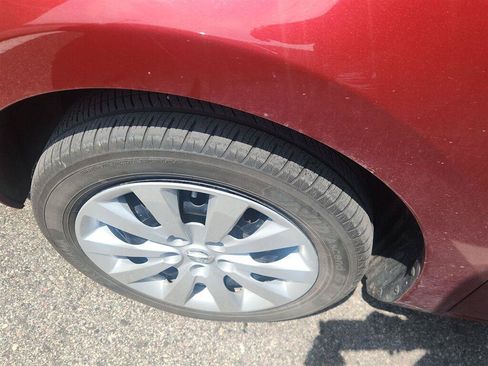 Used 2015 Nissan Leaf S w/ Charge Package FWD image 7