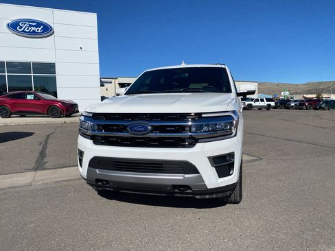 Used 2024 Ford Expedition Max Limited image 18