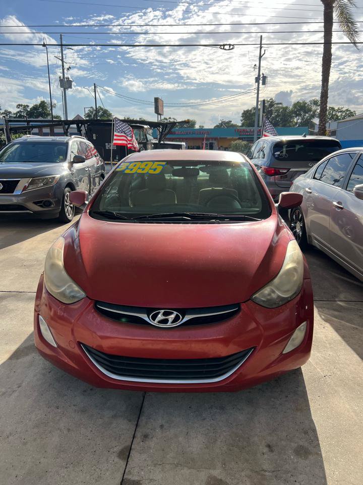 Used 2013 Hyundai Elantra GLS w/ Preferred Pkg FWD image 2