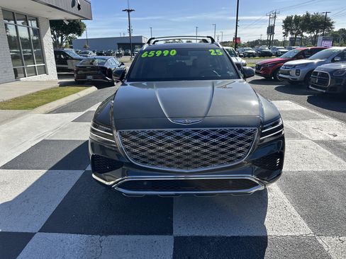 Used 2025 Genesis GV80 3.5T Prestige AWD/4WD image 2