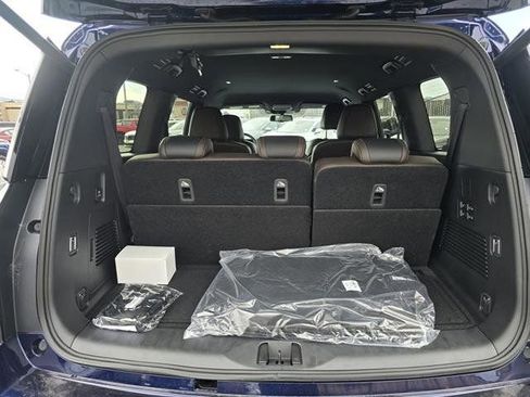 New 2026 Nissan Armada SL w/ Captain's Chari Seat Package image 14