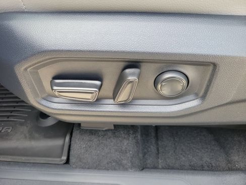 New 2026 Toyota Tundra SR5 AWD/4WD image 17