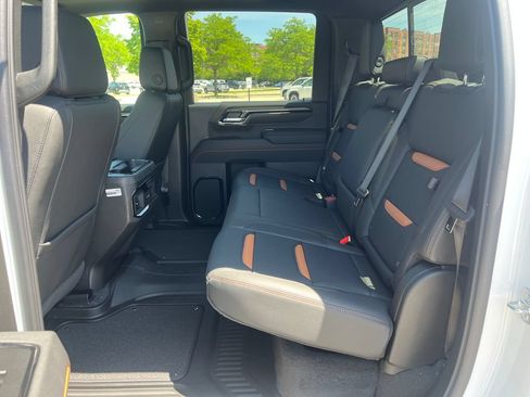 New 2026 GMC Sierra 2500 AT4 w/ AT4 Premium Plus Package AWD/4WD image 29