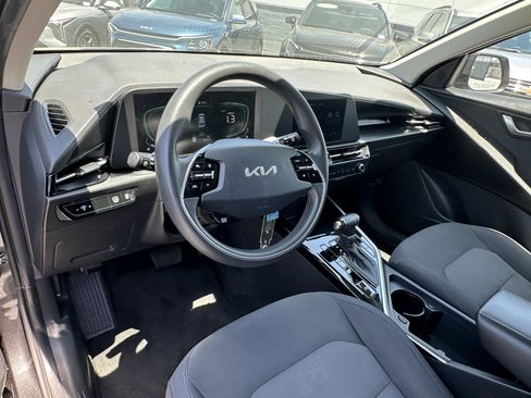 Certified 2023 Kia Niro LX FWD image 22