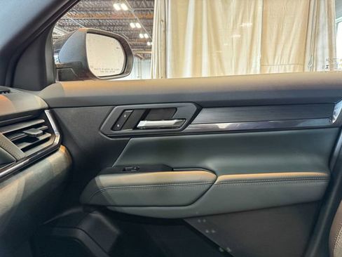 New 2026 GMC Terrain AT4 w/ Convenience Package III image 36