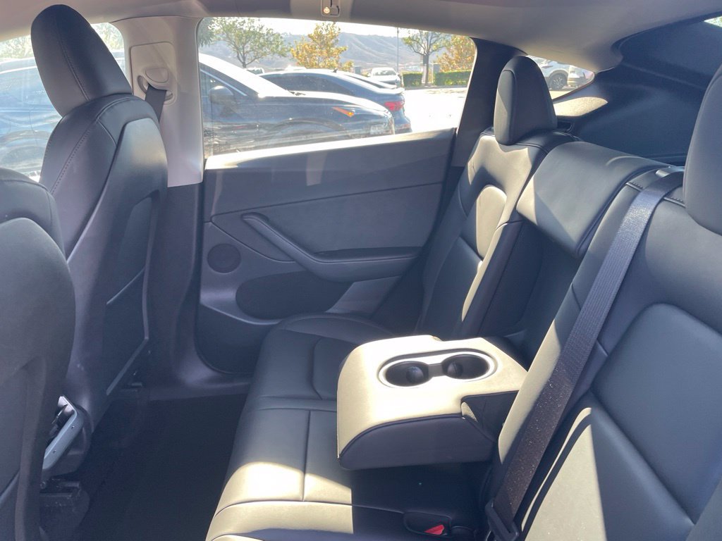 Used 2024 Tesla Model Y 2WD image 10