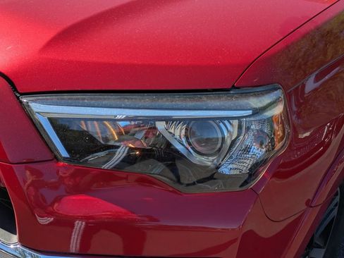 Used 2017 Toyota 4Runner Limited RWD image 11