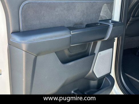 Used 2025 Ford F250 Platinum image 21