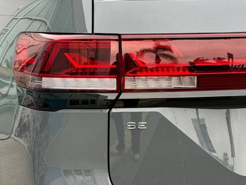 New 2025 Volkswagen Atlas Peak Edition SE AWD/4WD image 27