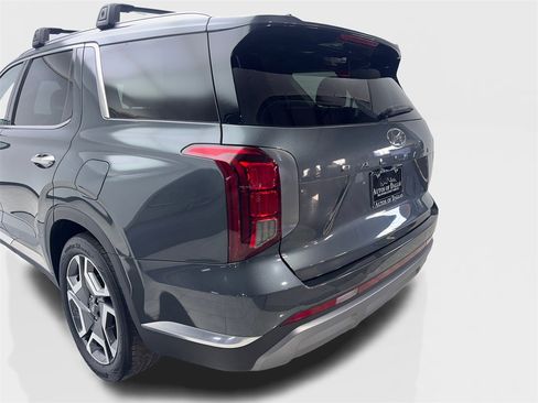Used 2023 Hyundai Palisade Limited image 19
