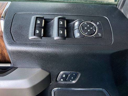 Used 2018 Ford F150 Lariat w/ Equipment Group 502A Luxury AWD/4WD image 45