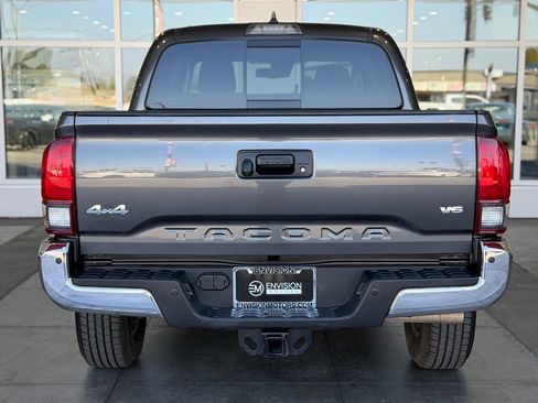 Certified 2019 Toyota Tacoma SR5 AWD/4WD image 12