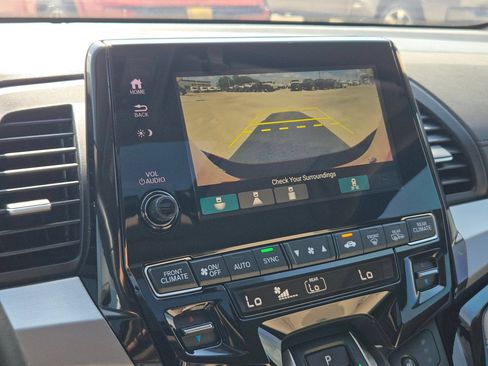 Used 2024 Honda Odyssey Touring image 17