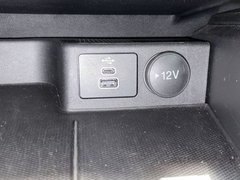 Used 2025 Ford Escape ST-Line AWD/4WD image 16