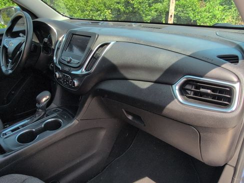 Used 2024 Chevrolet Equinox LT AWD/4WD image 30