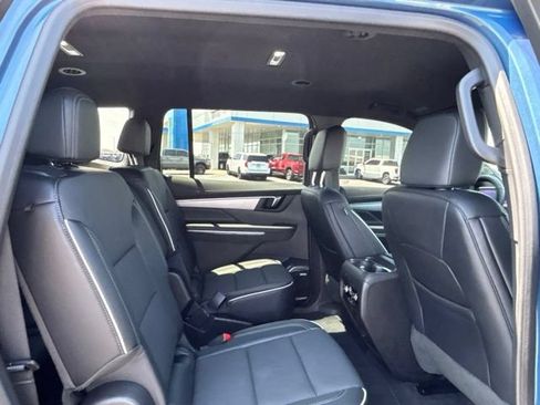 Used 2026 Buick Enclave Preferred AWD/4WD image 15