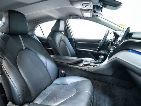 Used 2024 Toyota Camry XSE image 13