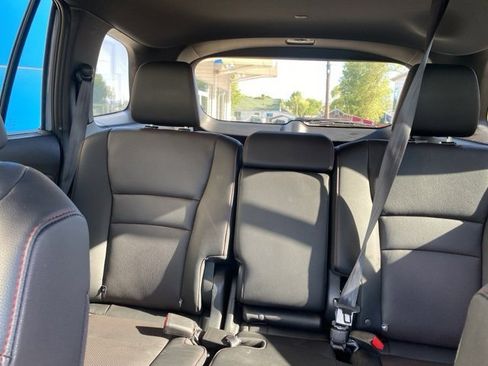 Certified 2025 Honda Passport Black Edition image 15