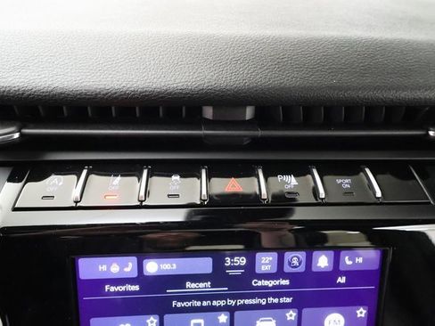 Used 2023 Jeep Grand Cherokee Altitude image 19