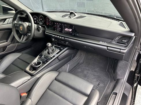 Certified 2024 Porsche 911 AWD/4WD image 23