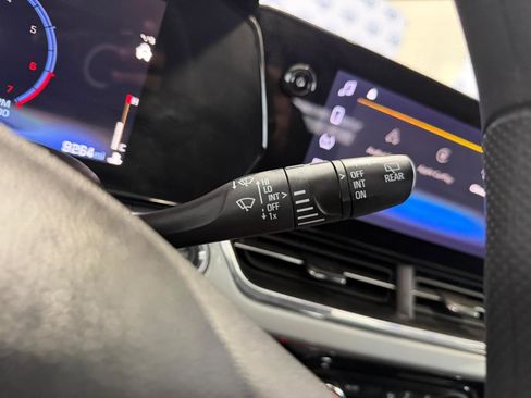 Used 2026 Chevrolet Trax LT image 32