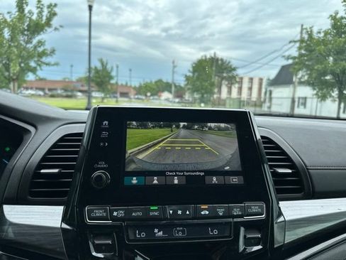 Used 2022 Honda Odyssey Elite image 45
