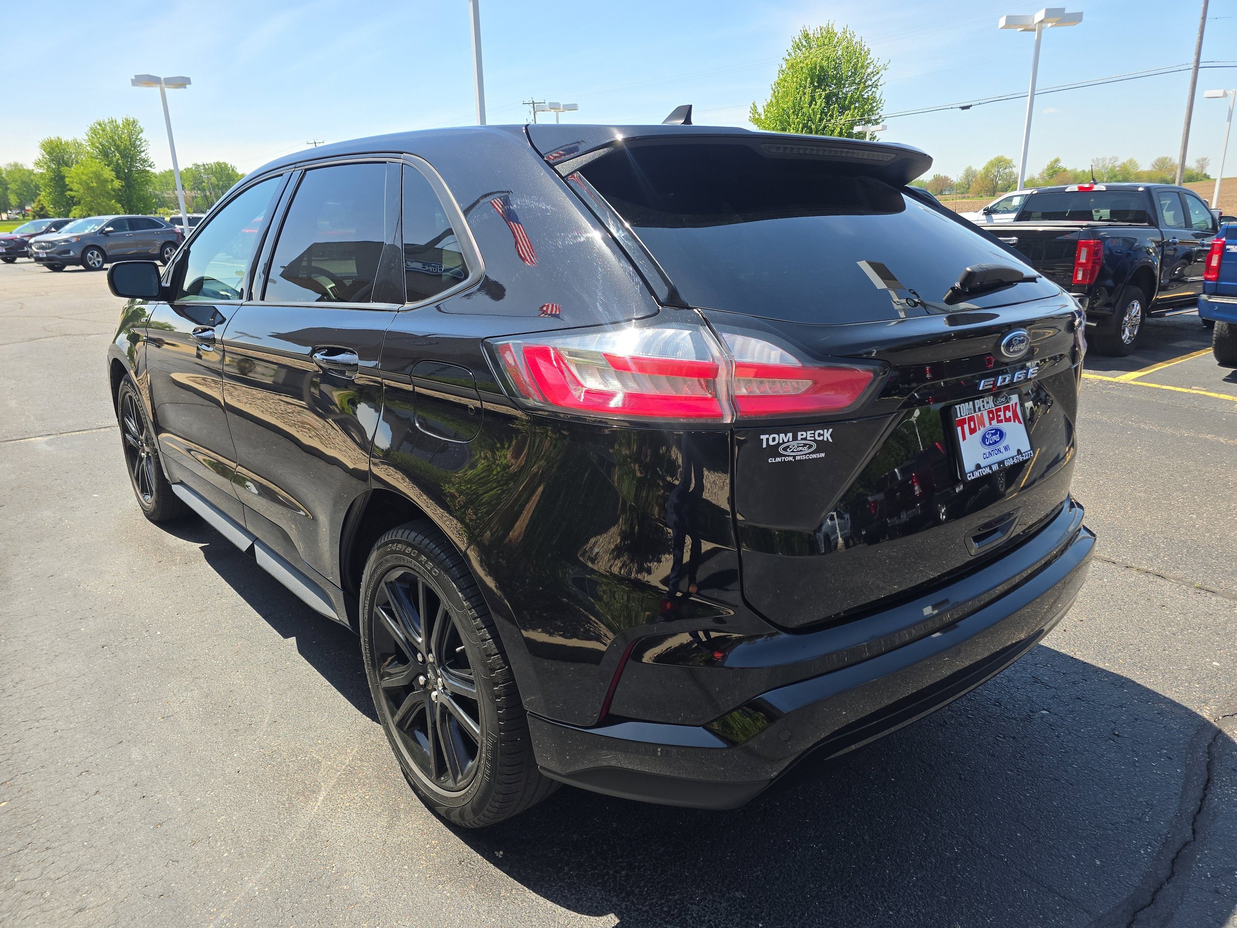 Used 2024 Ford Edge ST-Line AWD/4WD image 3