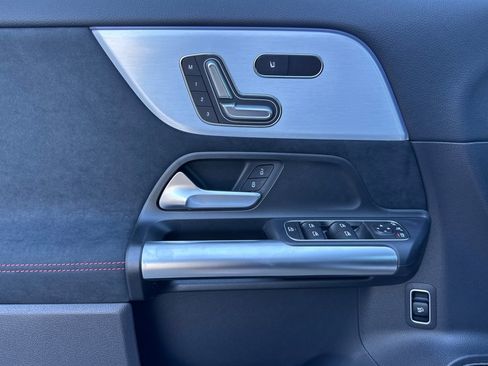 New 2026 Mercedes-Benz GLA 35 AMG 4MATIC image 13