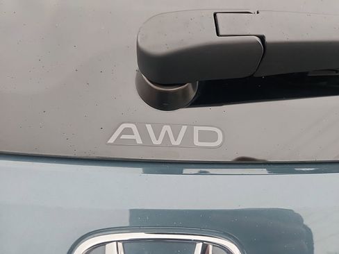 Used 2024 Honda HR-V EX-L image 12