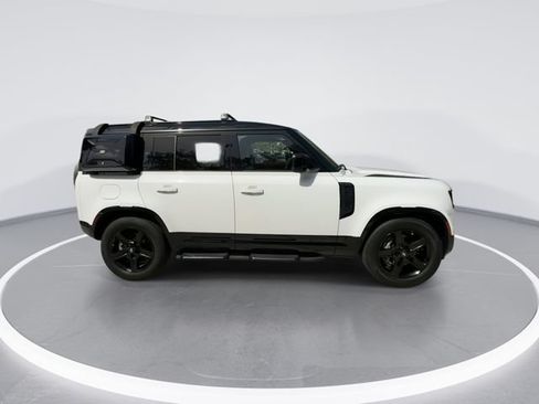 Used 2023 Land Rover Defender 110 X-Dynamic SE AWD/4WD image 9