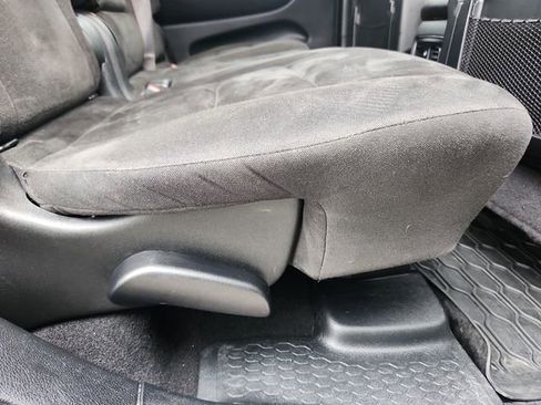 Used 2020 Dodge Durango SXT w/ 3rd Row Seating Group AWD/4WD image 30