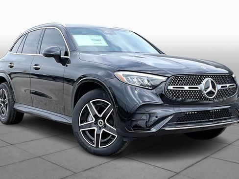 Certified 2026 Mercedes-Benz GLC 300 image 2