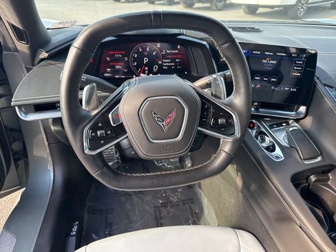 Used 2022 Chevrolet Corvette Stingray w/ Z51 Performance Package image 12