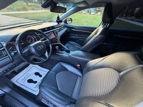 Used 2018 Toyota Camry SE FWD image 45