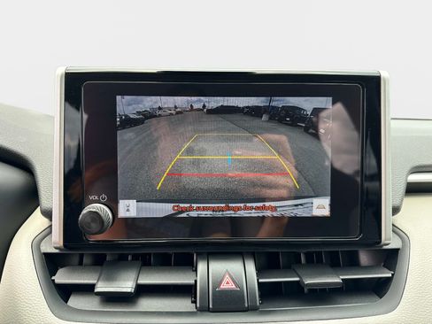 Used 2023 Toyota RAV4 XLE AWD/4WD image 24