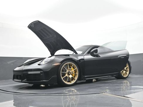 Certified 2024 Porsche 911 Turbo AWD/4WD image 28