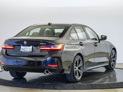 Certified 2023 BMW 330i Sedan w/ Premium Package RWD image 5