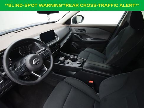 Used 2023 Nissan Rogue S image 9