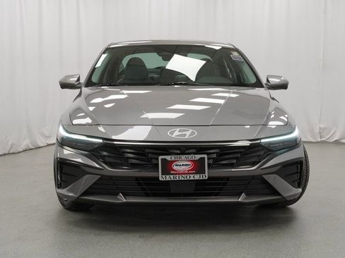 Used 2024 Hyundai Elantra Limited image 7