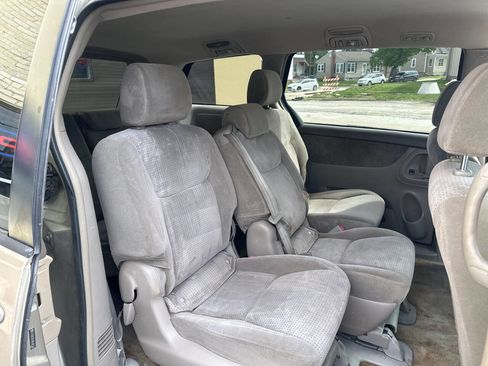 Used 2008 Toyota Sienna LE FWD image 10
